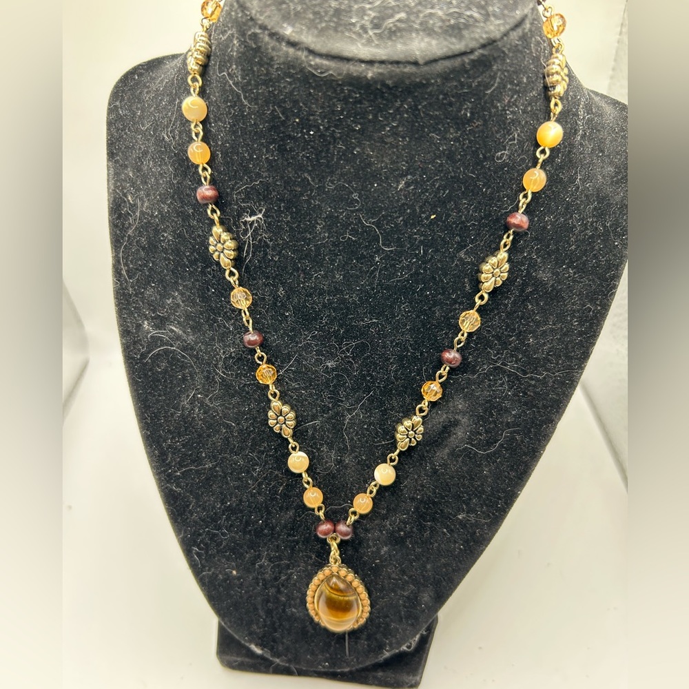 Beautiful Necklace in 11” length